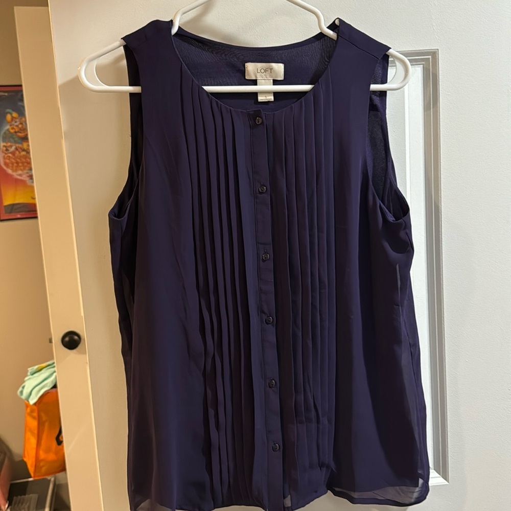Beautiful purple top size small